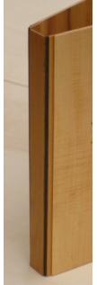Das Holzbuch „standard“  hat  einen beweglichen Buchrücken aus Buche.